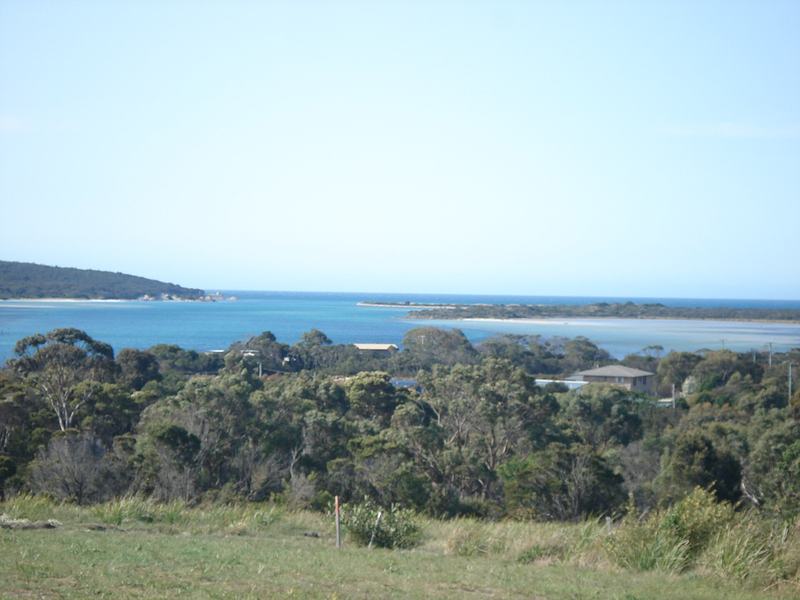 Tin, lavender and the Chinese of Weldborough — Georges Bay at St Helens from the hill above town, the barway to the sea beyond